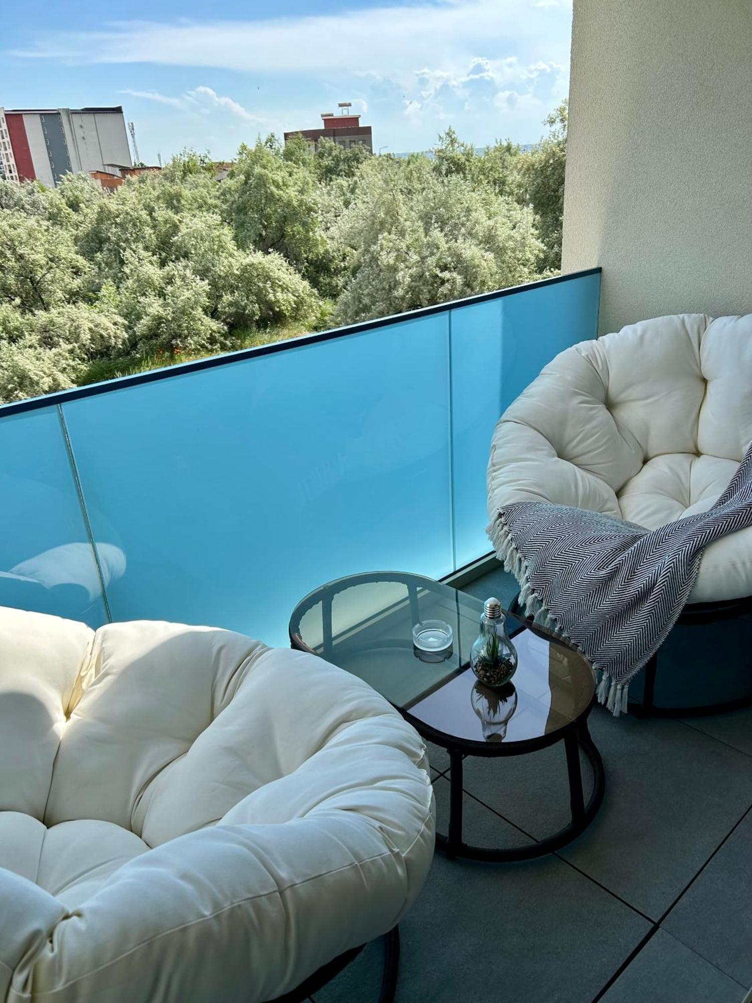 Dis Mamaia Nord Apartment Constanta Bagian luar foto